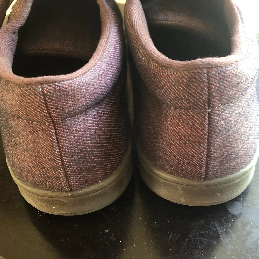 Easy Spirit brownish reddish fabric sneakers size 8.5